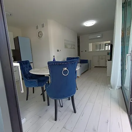 Apartment Blue Paradise Hevenia Rewal